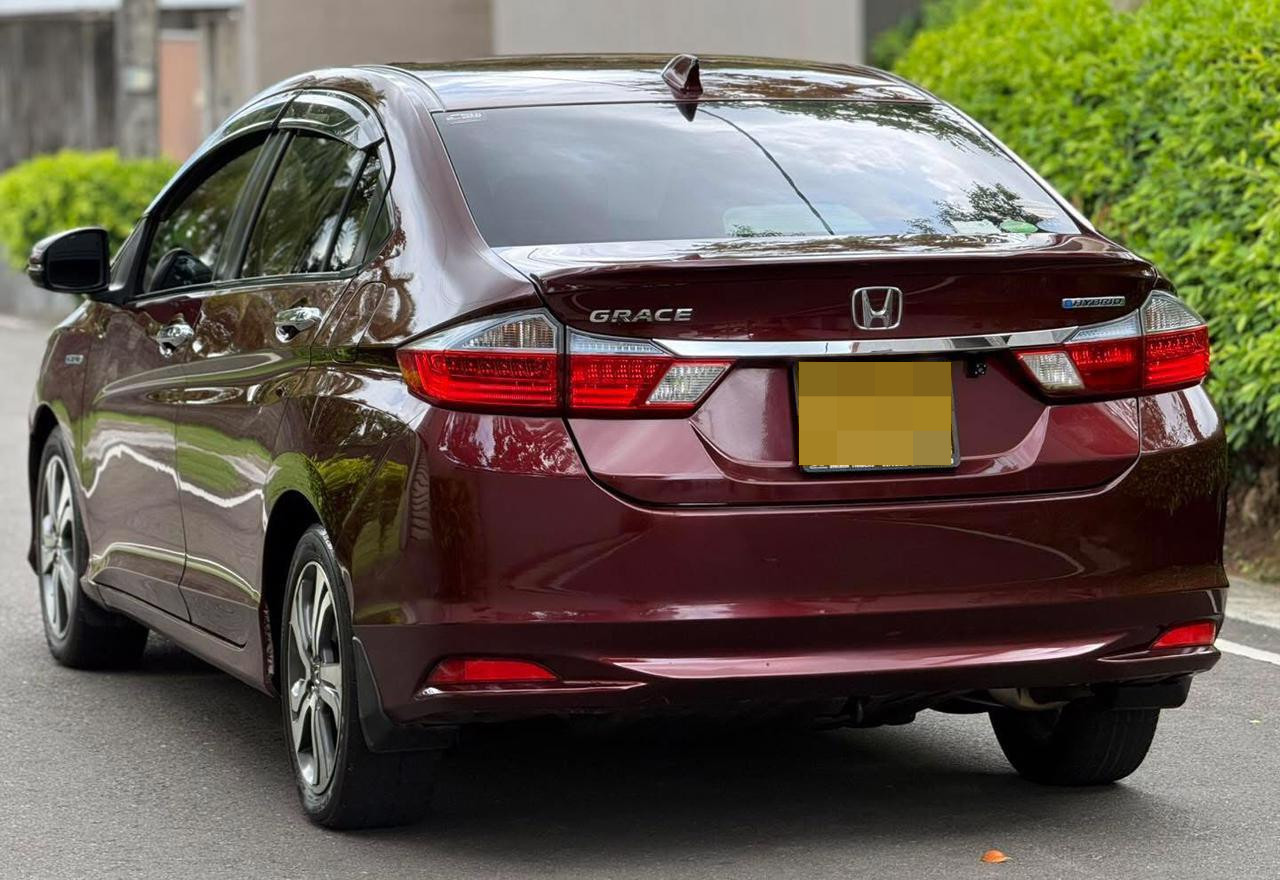 Honda Grace 2015 - Used Car sale in Sri Lanka - patpat.lk