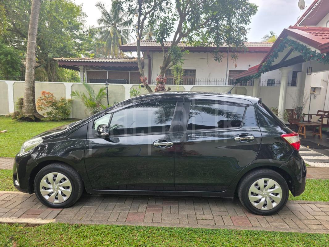 Toyota Vitz 2018 - பயன்படுத்தப்பட்டது கார் sale in Sri Lanka - patpat.lk