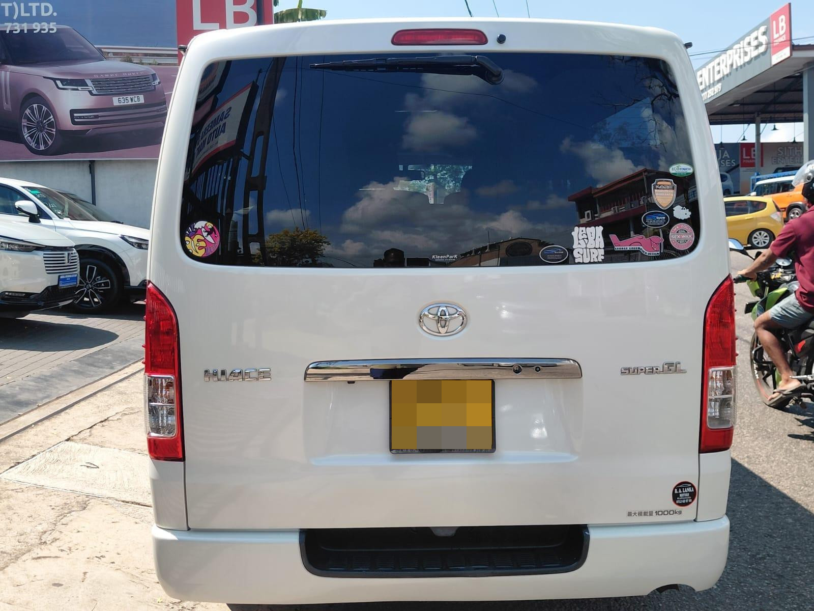 Toyota Hiace 2017 - Used Van sale in Sri Lanka - patpat.lk