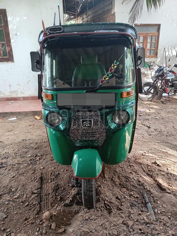 Bajaj 4 stroke 2018 - Used Three wheeler sale in Sri Lanka - patpat.lk