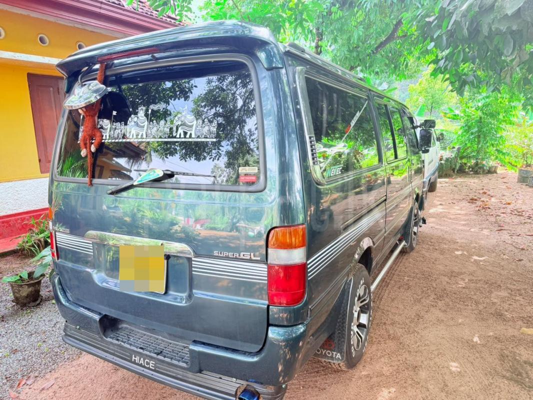 Toyota Hiace 2003 - Used Van sale in Sri Lanka - patpat.lk