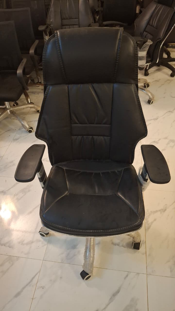OFFICE CHAIRS