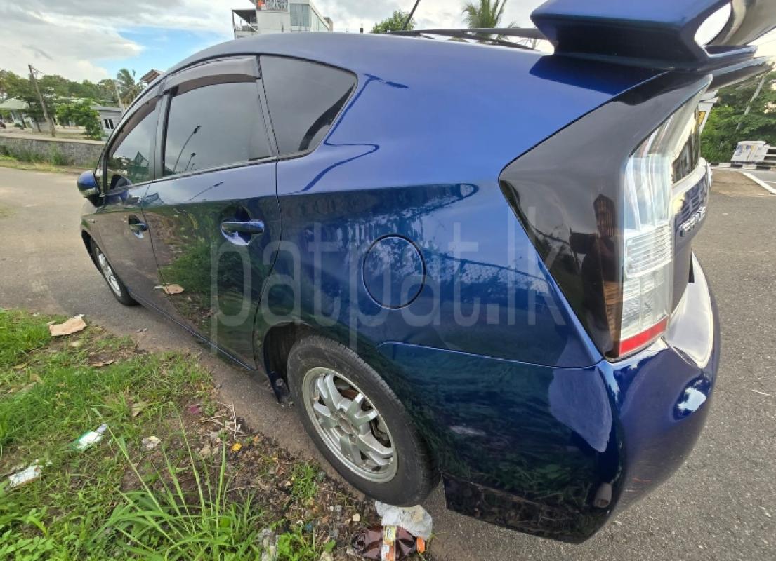 Toyota Prius 2010 - Used Car sale in Sri Lanka - patpat.lk