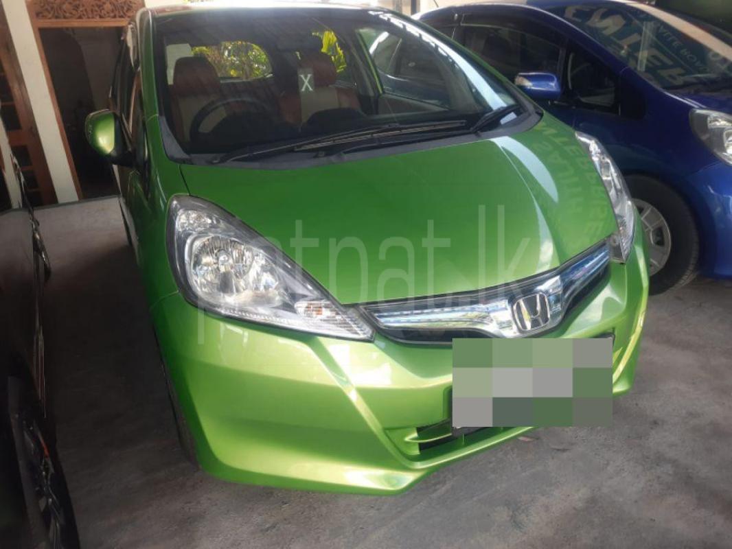 Honda Fit 2010 - மறுசீரமைக்கப்பட்டது கார் sale in Sri Lanka - patpat.lk