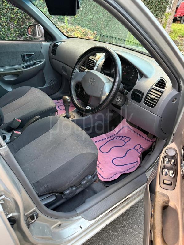 Hyundai Accent 2002 - பயன்படுத்தப்பட்டது கார் sale in Sri Lanka - patpat.lk