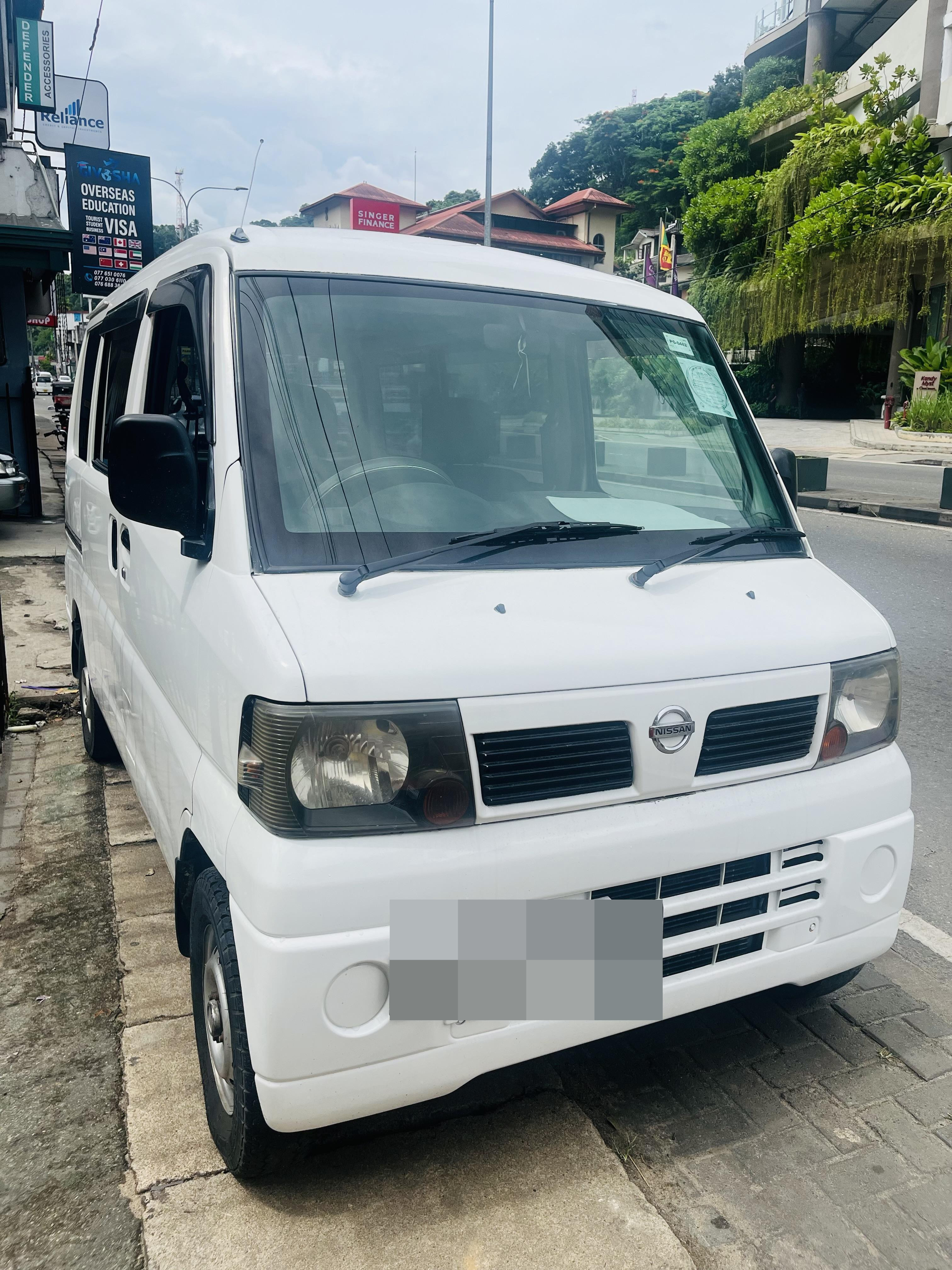 Nissan Cilper 2011 - Used Van sale in Sri Lanka - patpat.lk
