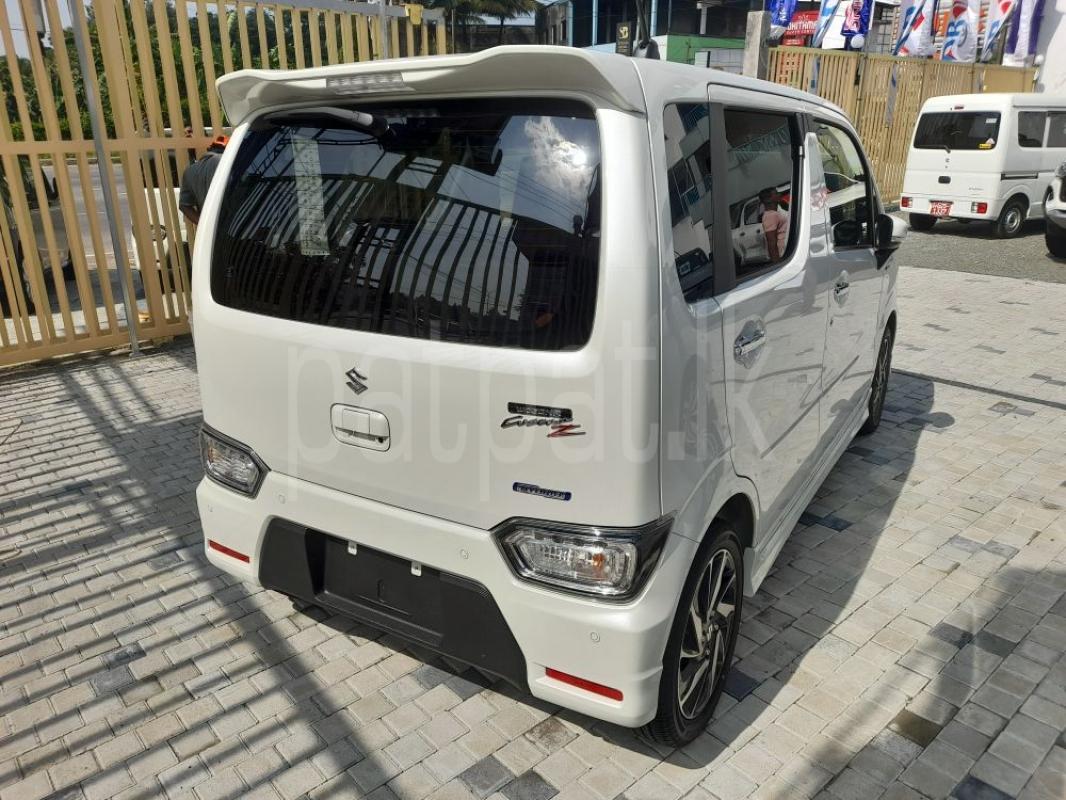 Advertisement image 6