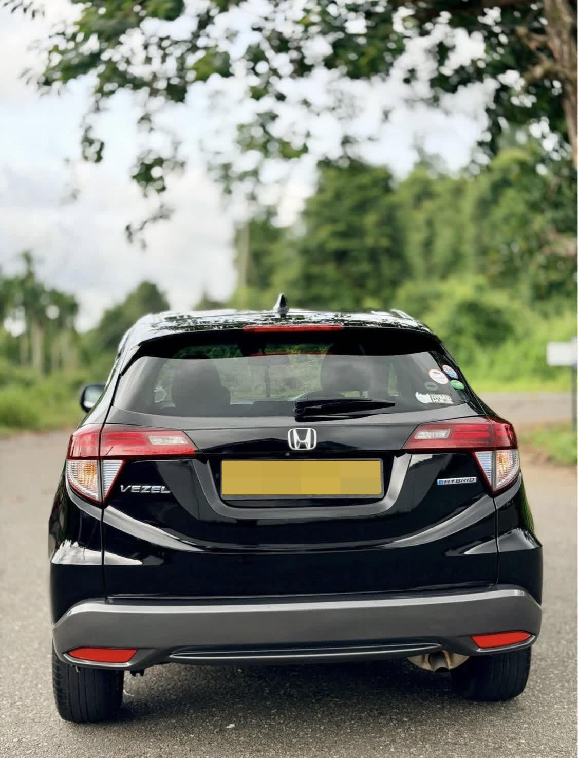 Honda Vezel 2014 - பயன்படுத்தப்பட்டது SUV sale in Sri Lanka - patpat.lk