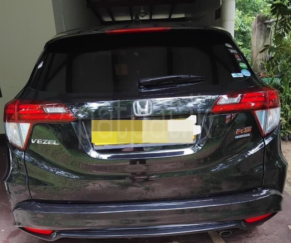 Honda Vezel 2017 - Used SUV sale in Sri Lanka - patpat.lk