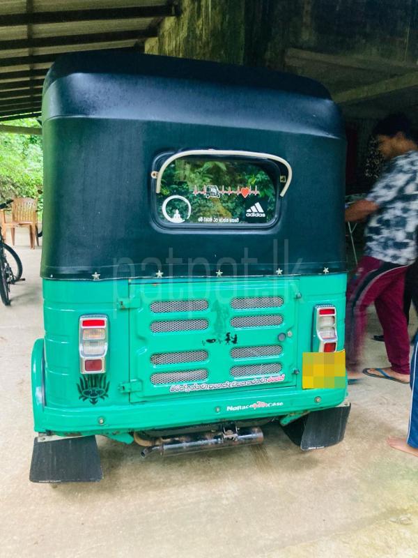 Bajaj Three Wheel 2015 - Used Three wheeler sale in Sri Lanka - patpat.lk