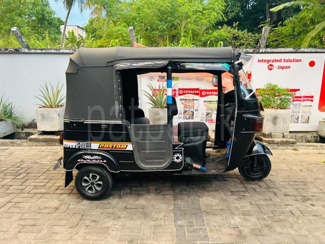 Bajaj Three Wheel 2012 - பயன்படுத்தப்பட்டது முச்சக்கர வண்டி sale in Sri Lanka - patpat.lk