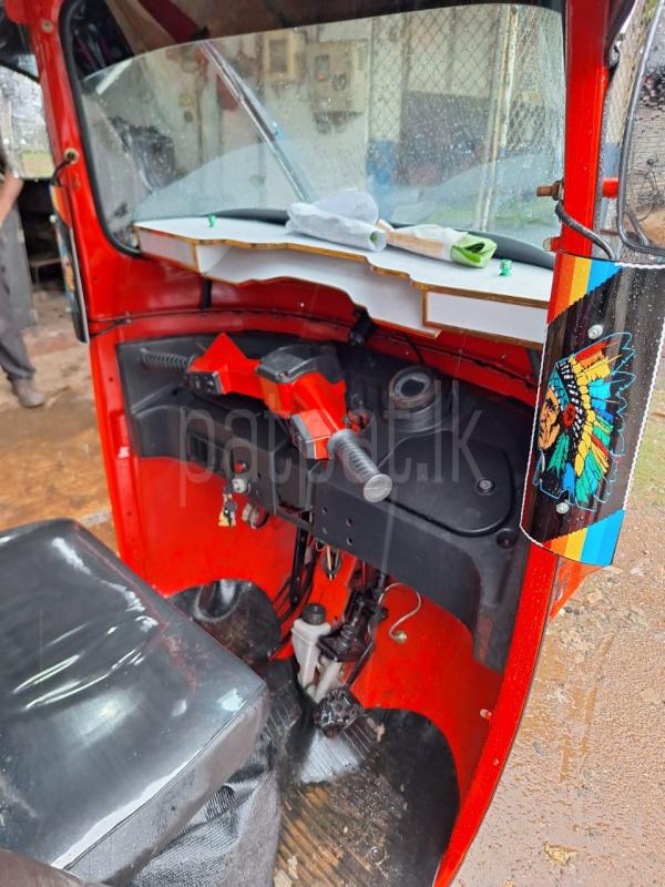 Bajaj Three Wheel 2010 - பயன்படுத்தப்பட்டது முச்சக்கர வண்டி sale in Sri Lanka - patpat.lk