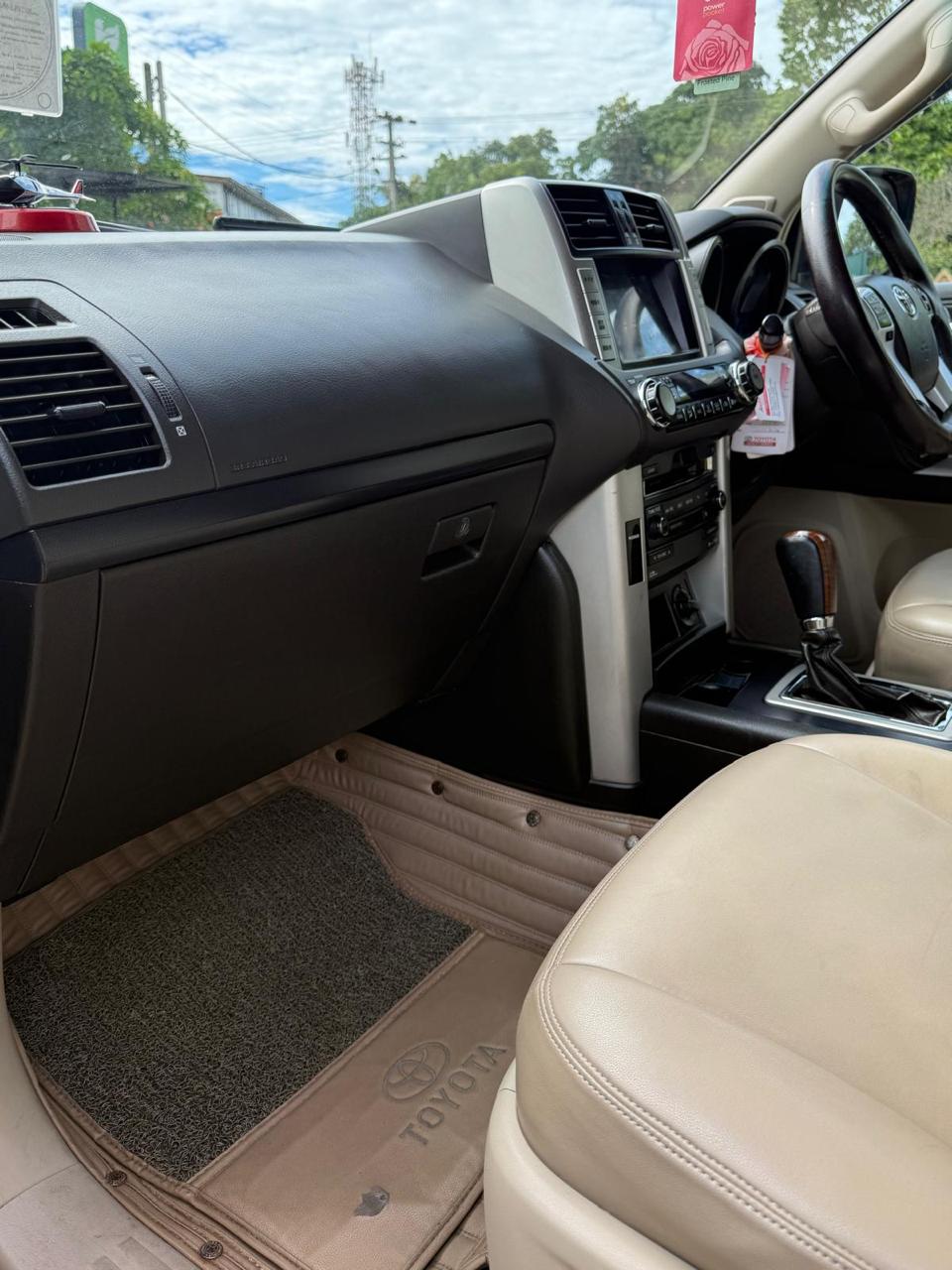 Toyota Land Cruiser 2010 - Used SUV sale in Sri Lanka - patpat.lk