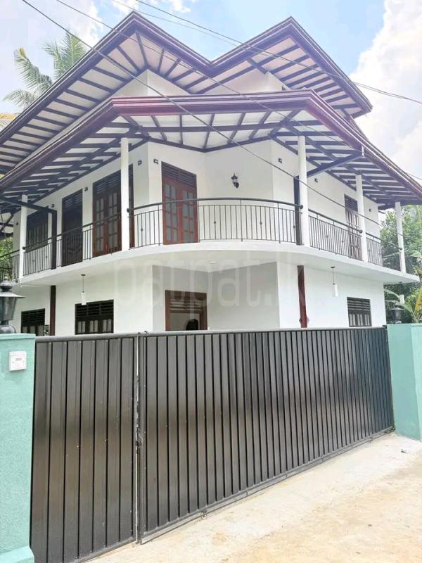 House for Sale in Bandaragama ads-image-1