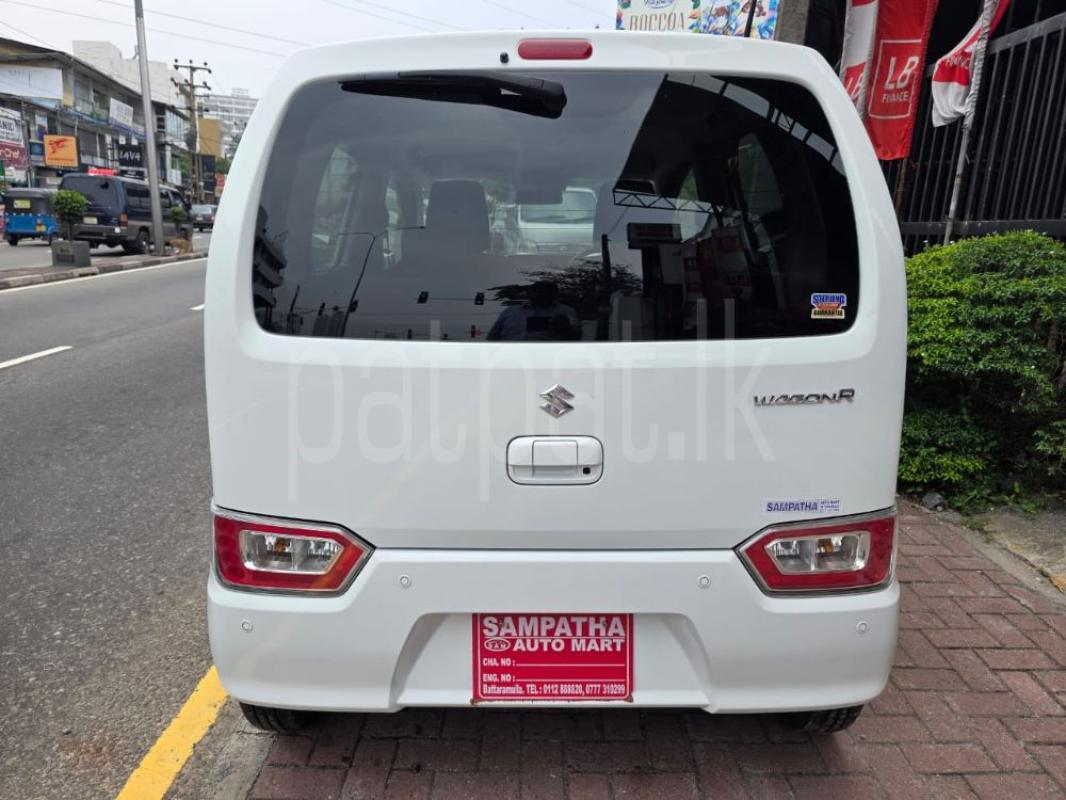 Advertisement image 6