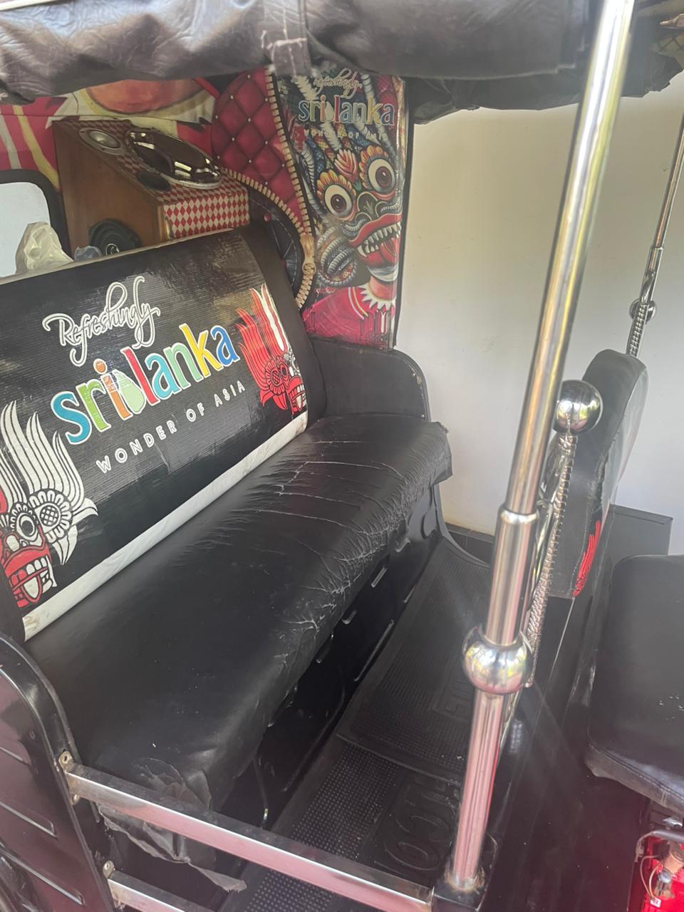 Bajaj Three Wheel 2015 - Used Three wheeler sale in Sri Lanka - patpat.lk