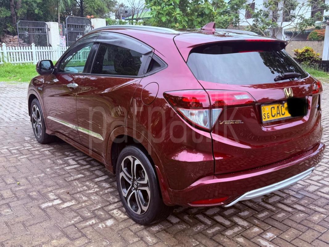 Honda Vezel 2017 - Used SUV sale in Sri Lanka - patpat.lk