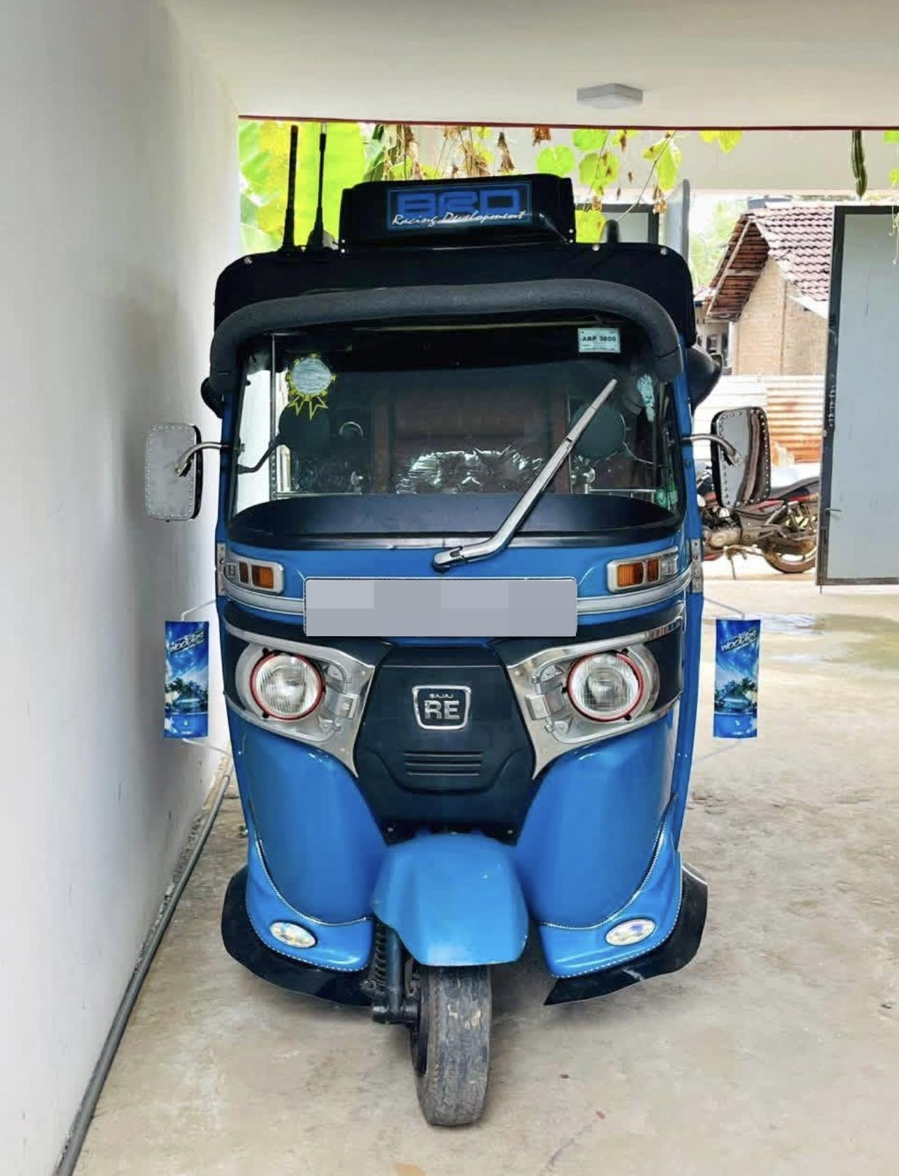 Bajaj 4 stroke 2017 - Used Three wheeler sale in Sri Lanka - patpat.lk