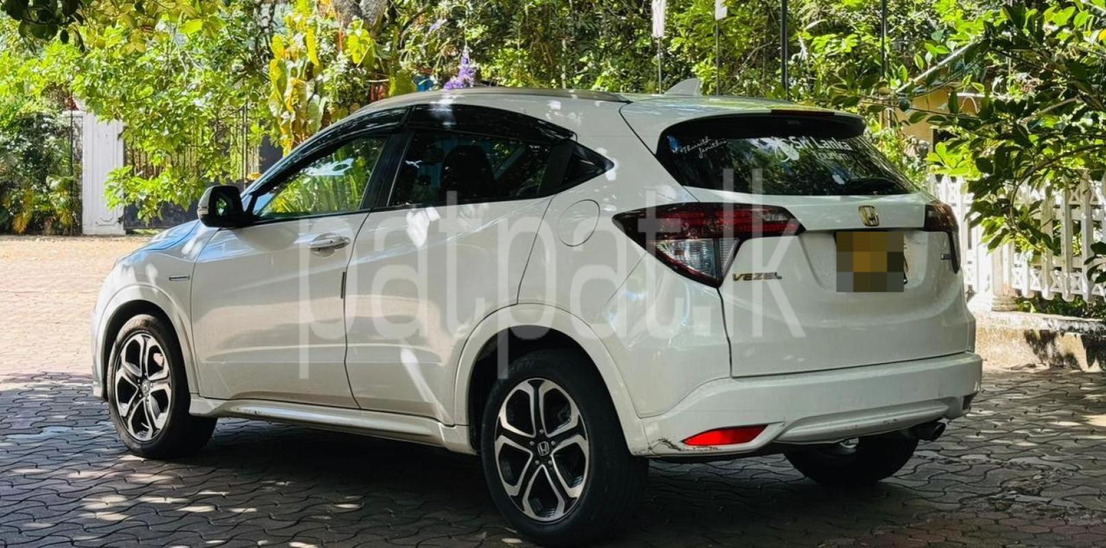 Honda Vezel 2014 - භාවිතා කරන ලද SUV රථය sale in Sri Lanka - patpat.lk