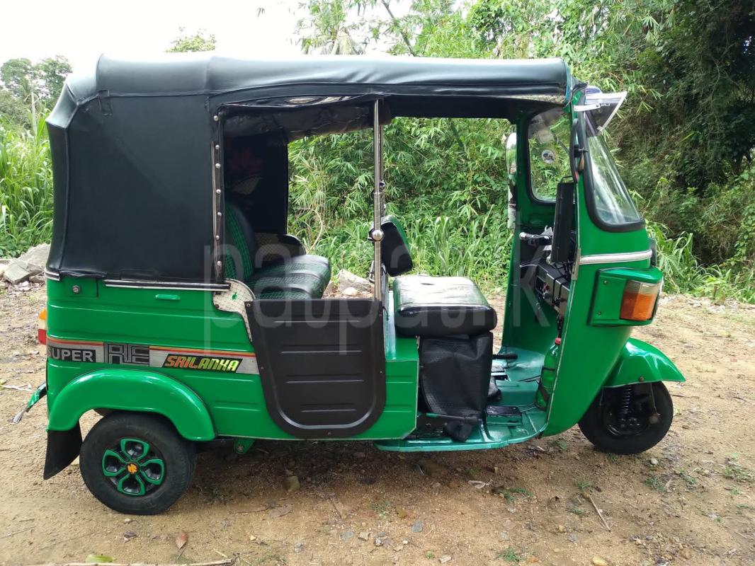 Bajaj 4 stroke 2010 - பயன்படுத்தப்பட்டது முச்சக்கர வண்டி sale in Sri Lanka - patpat.lk