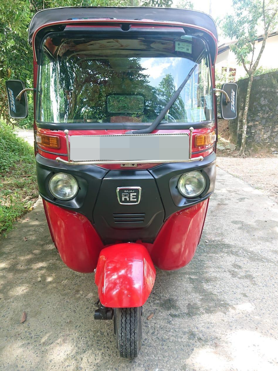 Bajaj Three Wheel 2019 - பயன்படுத்தப்பட்டது முச்சக்கர வண்டி sale in Sri Lanka - patpat.lk