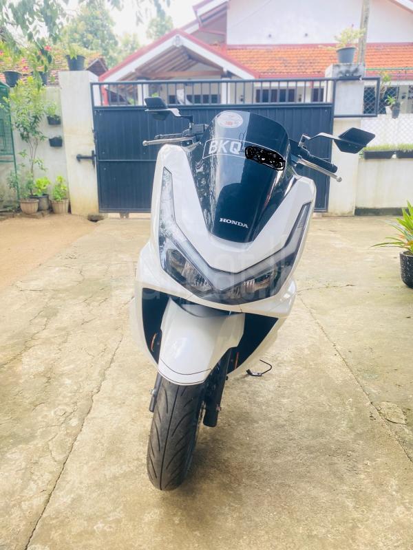 Honda PCX 2025 - பயன்படுத்தப்பட்டது பைக் sale in Sri Lanka - patpat.lk