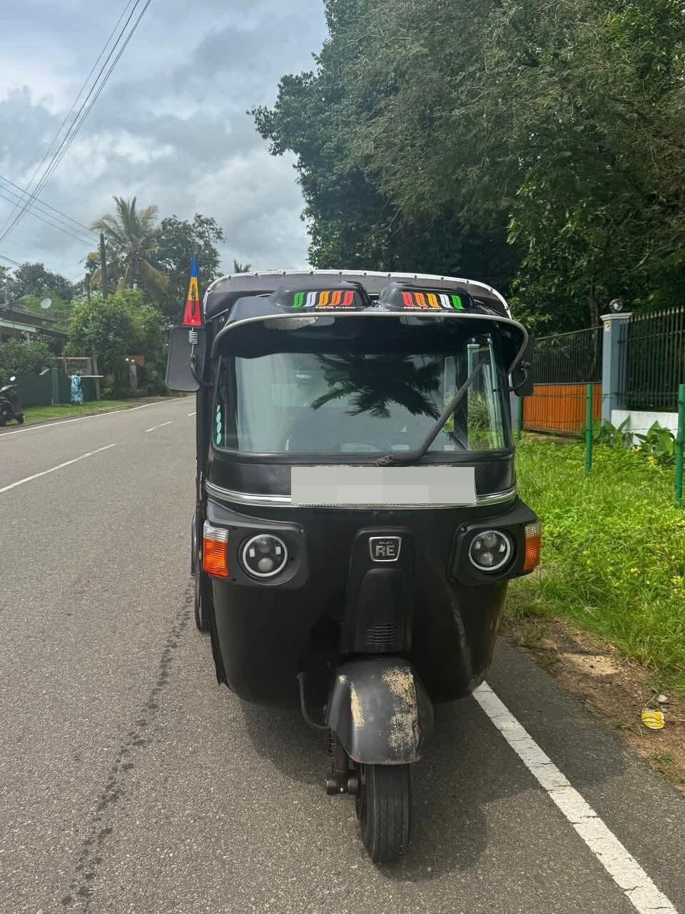 Bajaj Three Wheel 2012 - பயன்படுத்தப்பட்டது முச்சக்கர வண்டி sale in Sri Lanka - patpat.lk