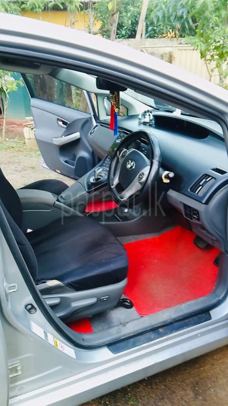 Toyota Prius 2010 - Used Car sale in Sri Lanka - patpat.lk