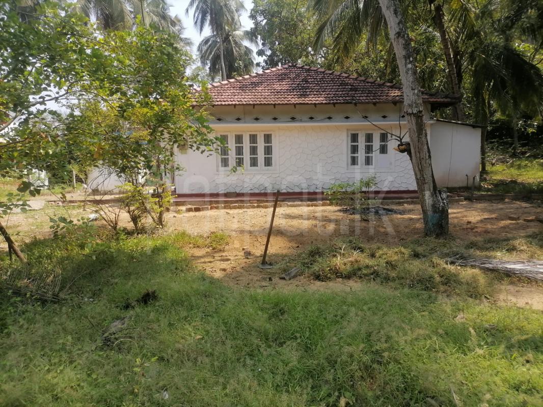 Commercial Land for Sale in Wariyapola