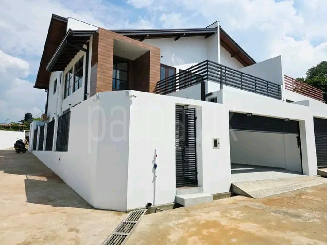 House for Sale in Battaramulla