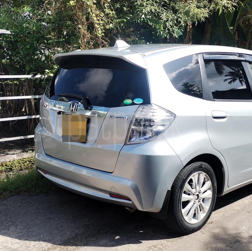 Advertisement image 3