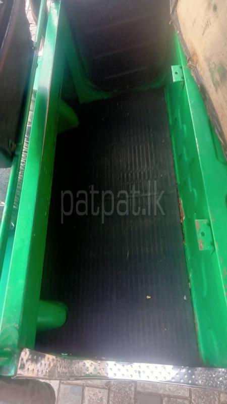 Advertisement image 6