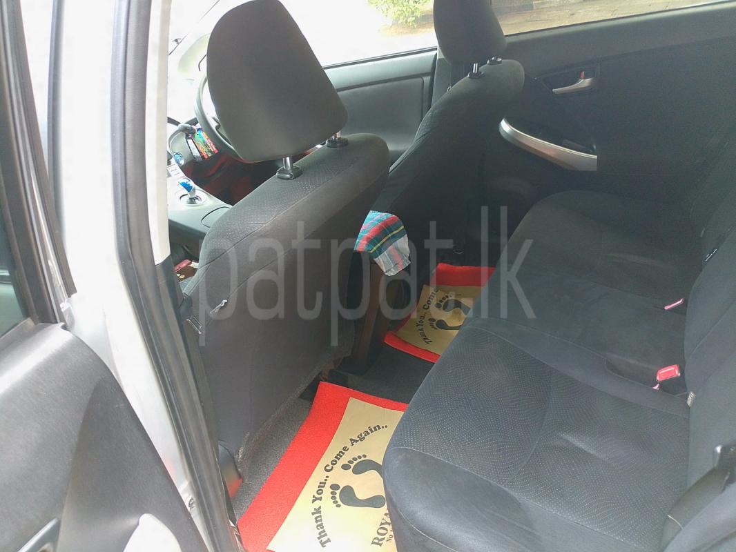 Toyota Prius 2014 - Used Car sale in Sri Lanka - patpat.lk