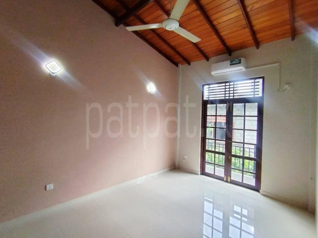 House for Sale in Kottawa