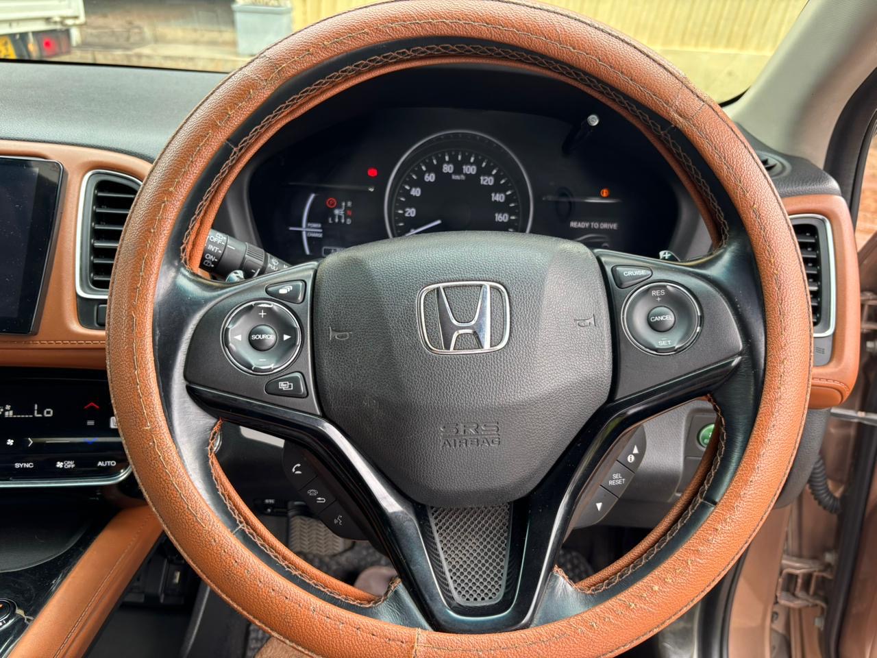 Honda Vezel 2016 - பயன்படுத்தப்பட்டது SUV sale in Sri Lanka - patpat.lk