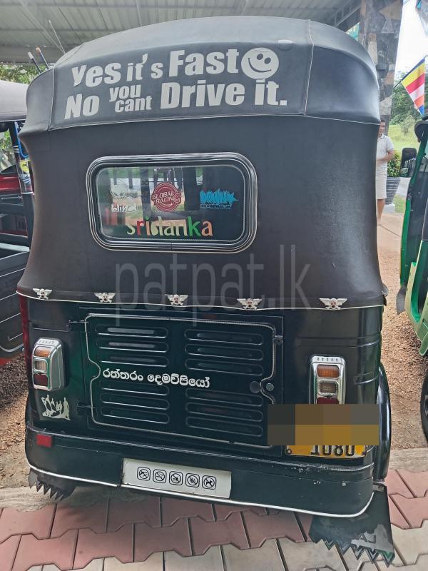Bajaj 4 stroke 2010 - பயன்படுத்தப்பட்டது முச்சக்கர வண்டி sale in Sri Lanka - patpat.lk