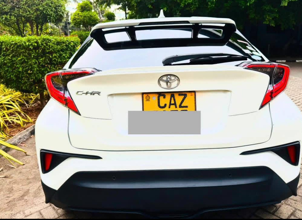 Toyota CHR 2017 - Used SUV sale in Sri Lanka - patpat.lk