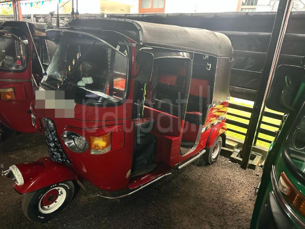 Bajaj 4 stroke 2010 - பயன்படுத்தப்பட்டது முச்சக்கர வண்டி sale in Sri Lanka - patpat.lk