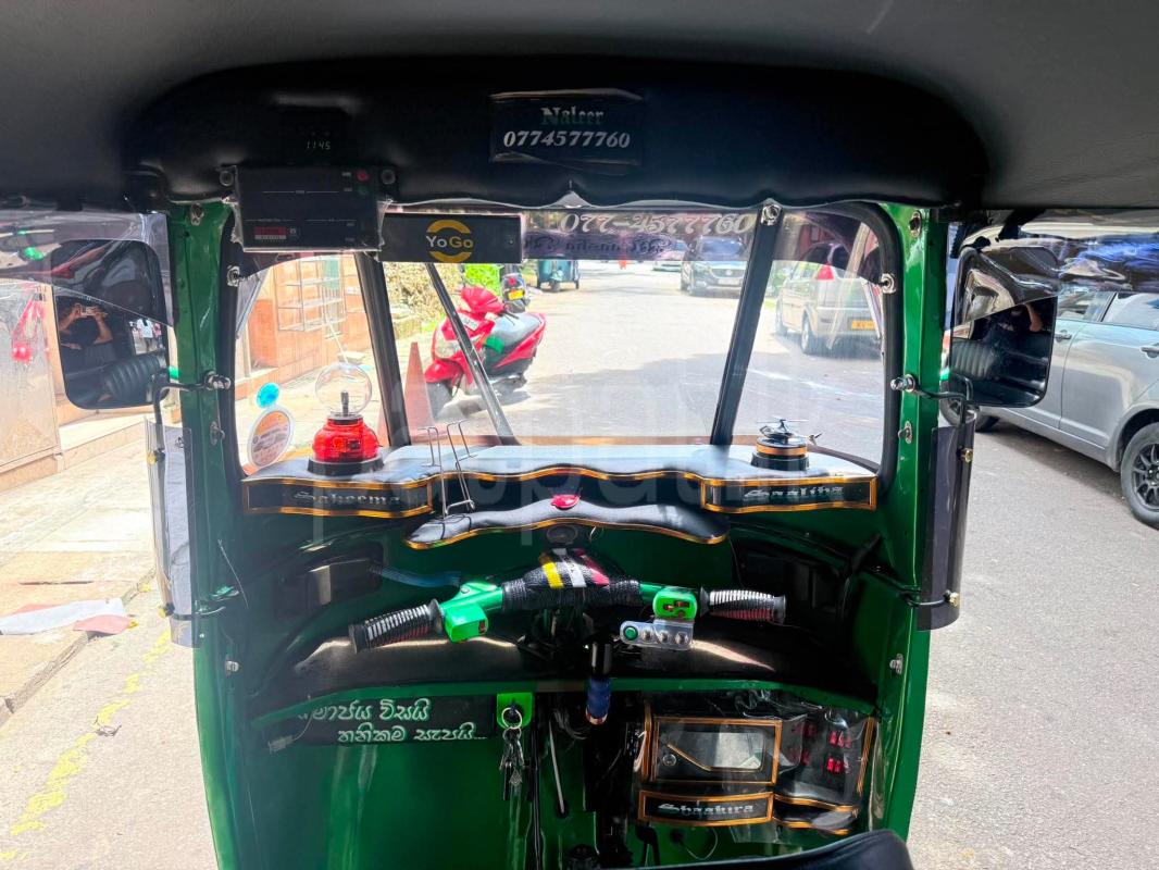 Bajaj Three Wheel 2003 - பயன்படுத்தப்பட்டது முச்சக்கர வண்டி sale in Sri Lanka - patpat.lk