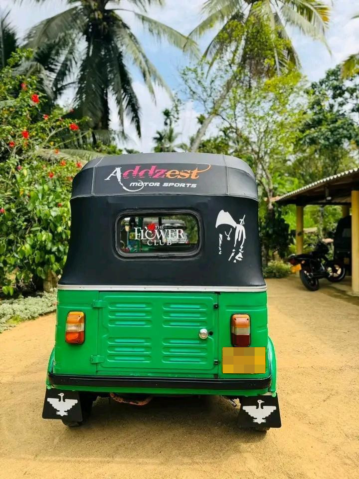 Bajaj Three Wheel 2002 - பயன்படுத்தப்பட்டது முச்சக்கர வண்டி sale in Sri Lanka - patpat.lk