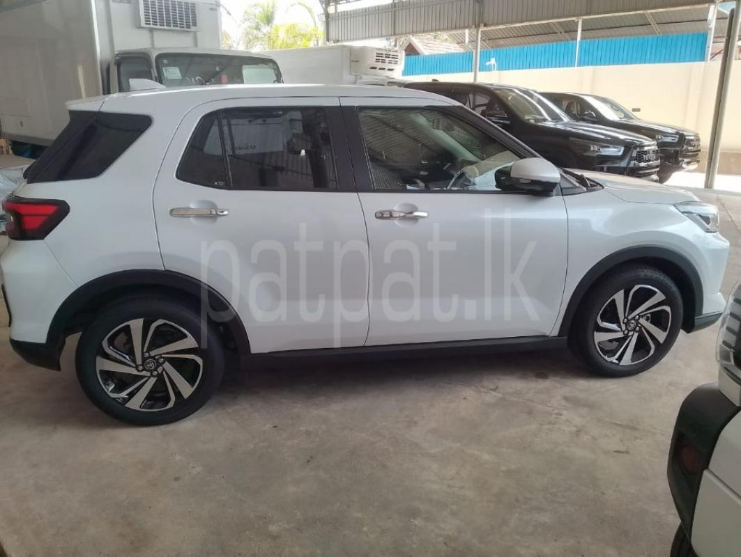 Advertisement image 4