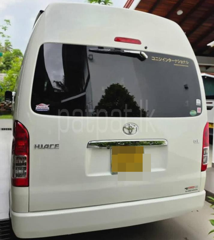 Toyota Hiace 2017 - பயன்படுத்தப்பட்டது வேன் sale in Sri Lanka - patpat.lk