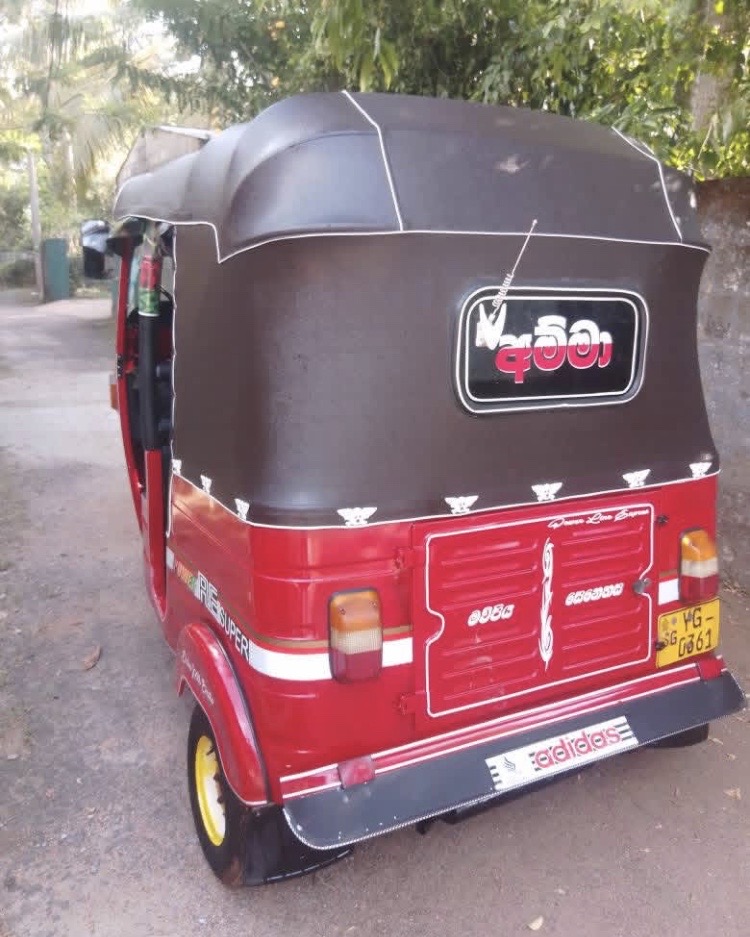 Bajaj 4 stroke 2010 - பயன்படுத்தப்பட்டது முச்சக்கர வண்டி sale in Sri Lanka - patpat.lk