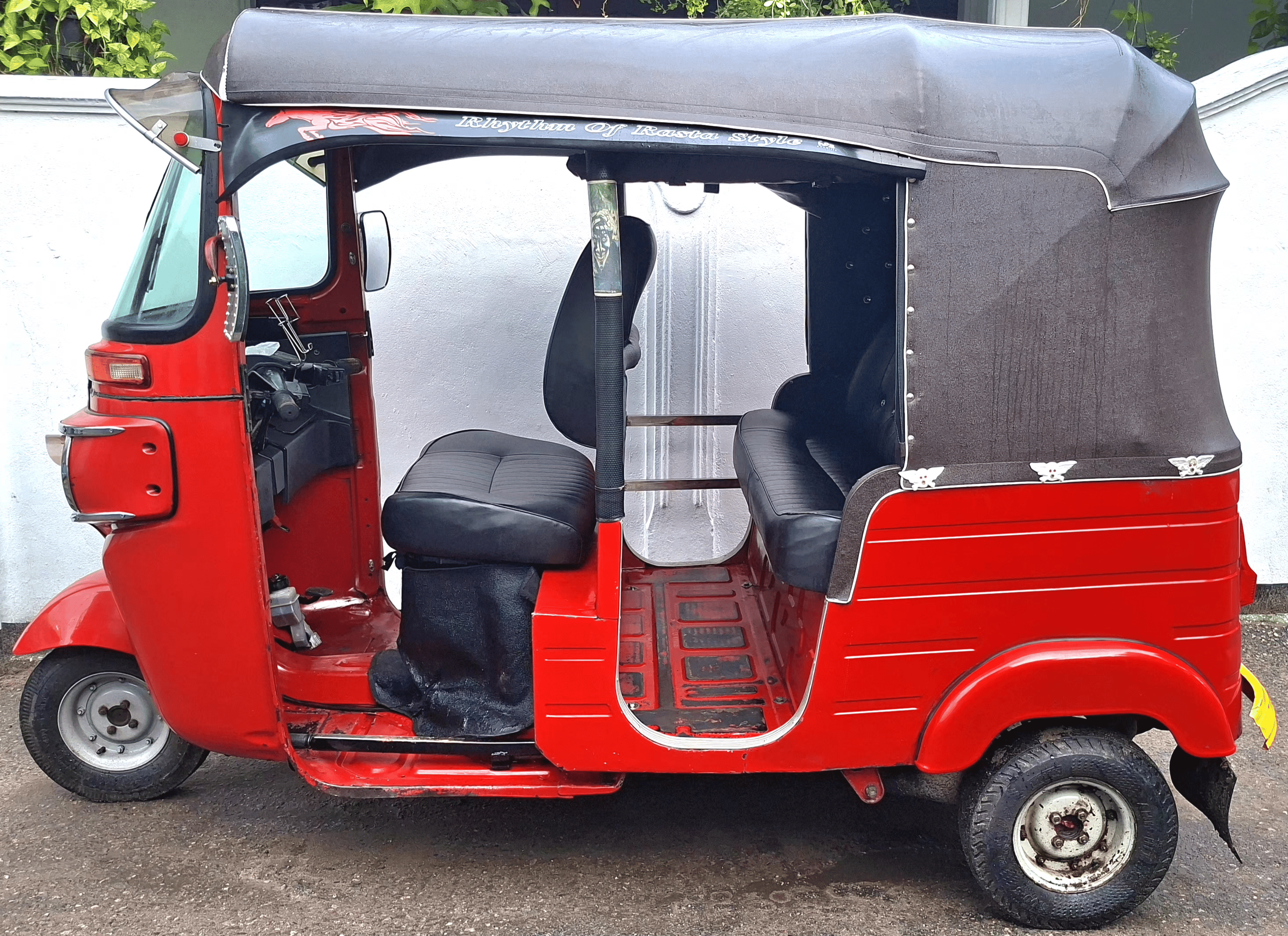 Bajaj Three Wheel 2014 - பயன்படுத்தப்பட்டது முச்சக்கர வண்டி sale in Sri Lanka - patpat.lk