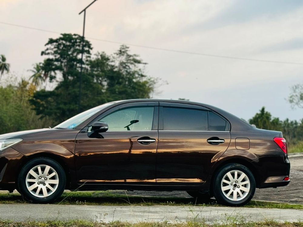 Toyota Axio 2015 - பயன்படுத்தப்பட்டது கார் sale in Sri Lanka - patpat.lk