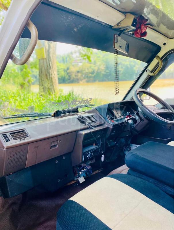 Toyota Hiace 1988 - Used Van sale in Sri Lanka - patpat.lk