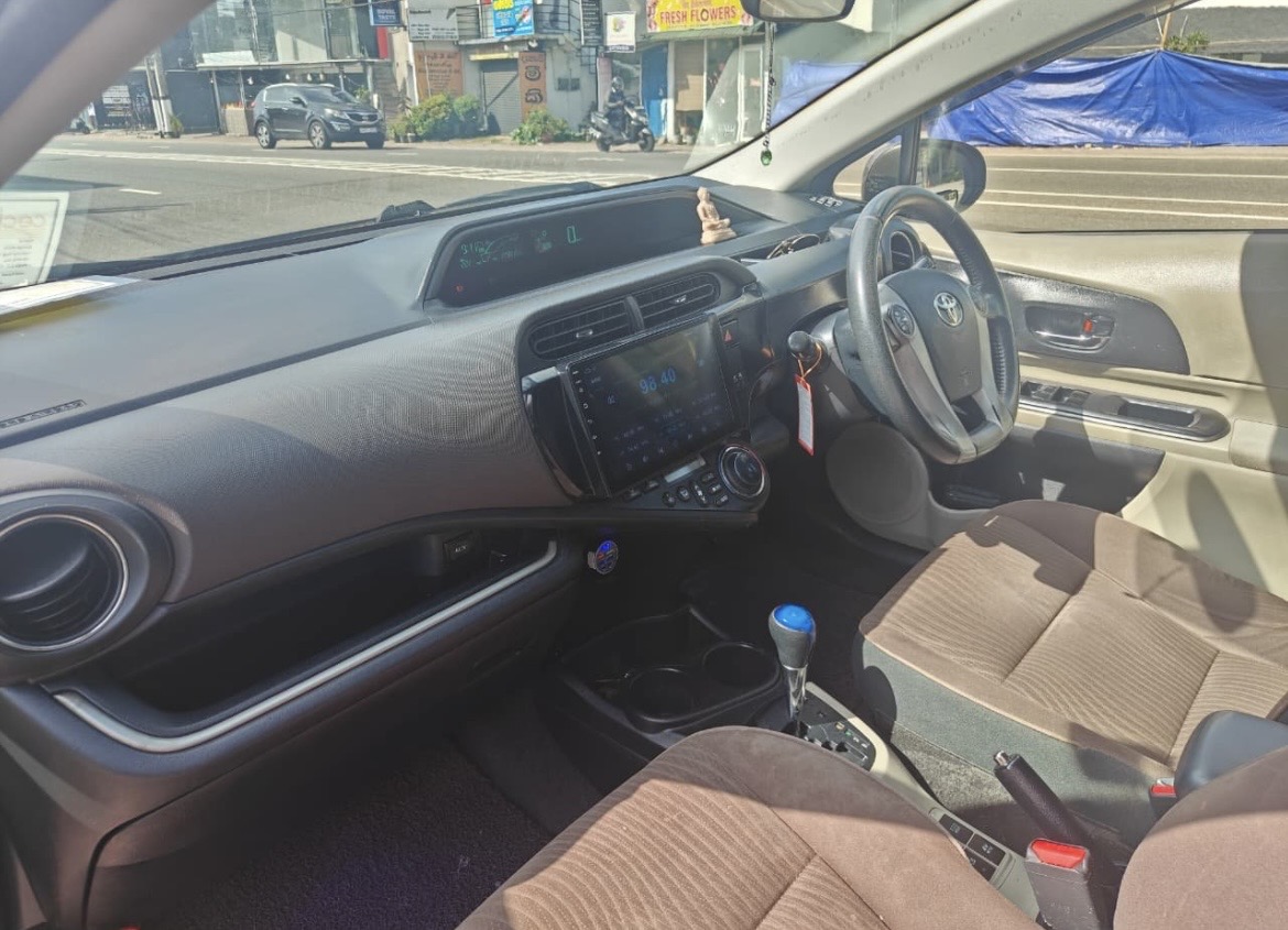 Toyota Aqua 2013 - Used Car sale in Sri Lanka - patpat.lk