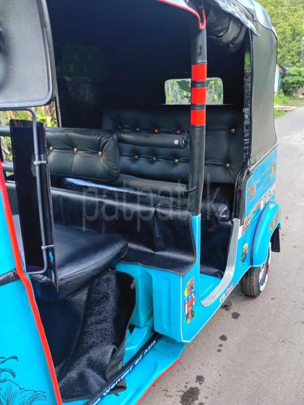 Bajaj Three Wheel 2005 - භාවිතා කරන ලද ත්‍රිරෝද රථය sale in Sri Lanka - patpat.lk