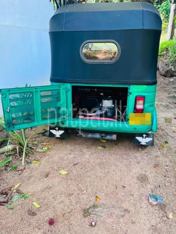 Bajaj 4 stroke 2015 - Used Three wheeler sale in Sri Lanka - patpat.lk