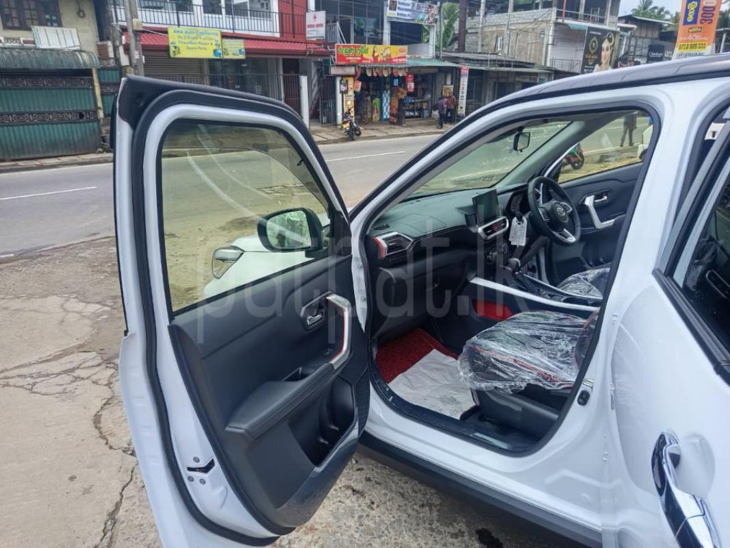 Advertisement image 5